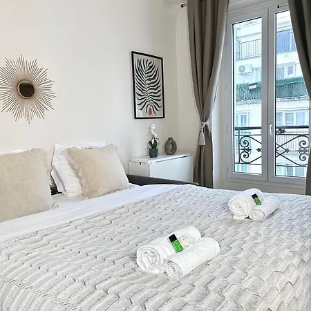 Marais Access - Premium For 4 * Paris