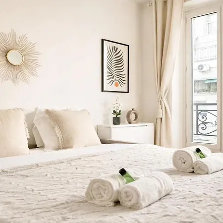 Marais Access - Premium For 4 Paris